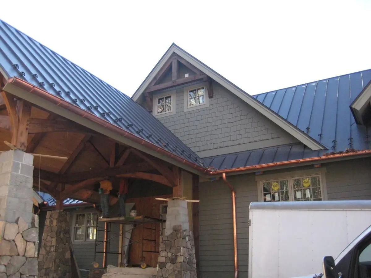 Craftsman Roofing team delivering quality roofing work in Oak Tree Hollow